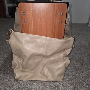 Elegant Tan Leather Women's Bag